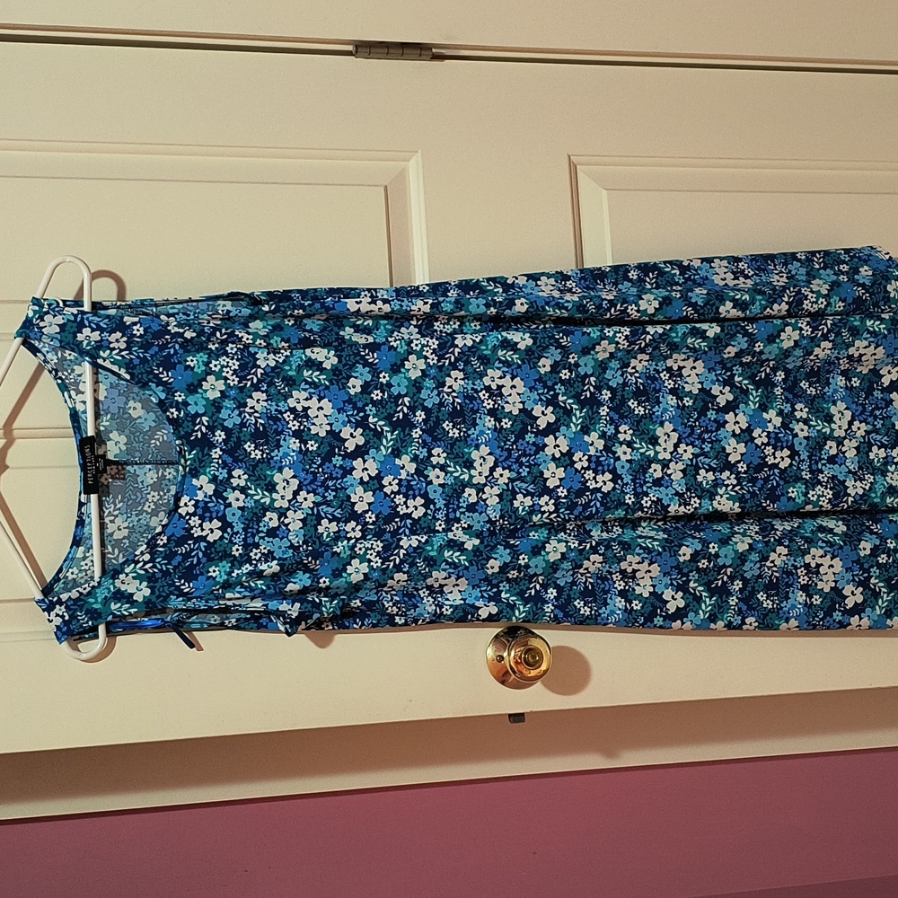 Dress never worn